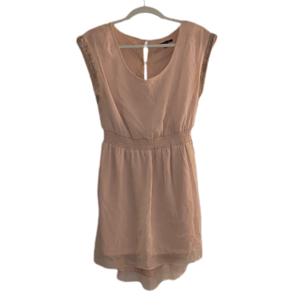American Eagle Light Pink Dress. Extra Small, run big. Clenched waist.